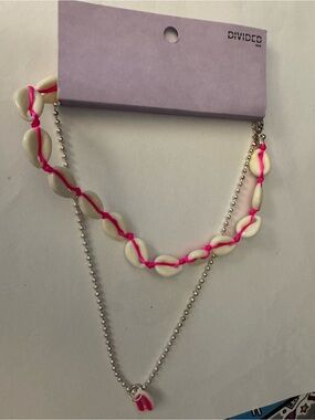 Divided pink and white shell layered necklace
